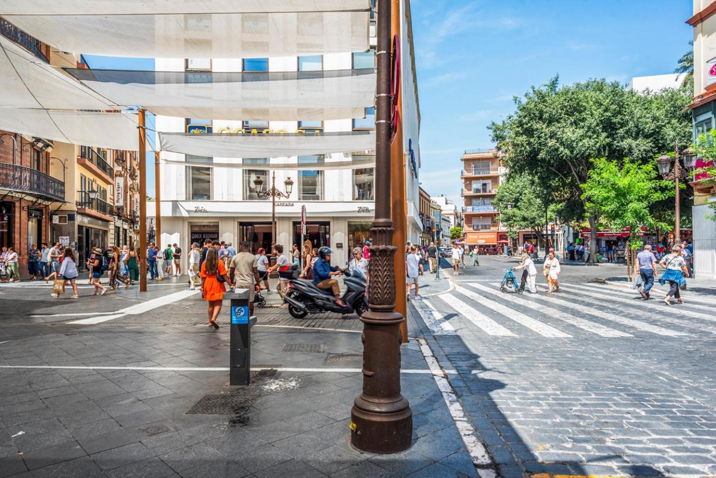 Calma Places - Luz De San Eloy * Sevilla